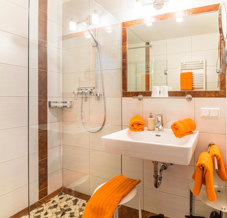 Alpen Appartements Oberlehengut เวอร์เฟนแวง ภายนอก รูปภาพ