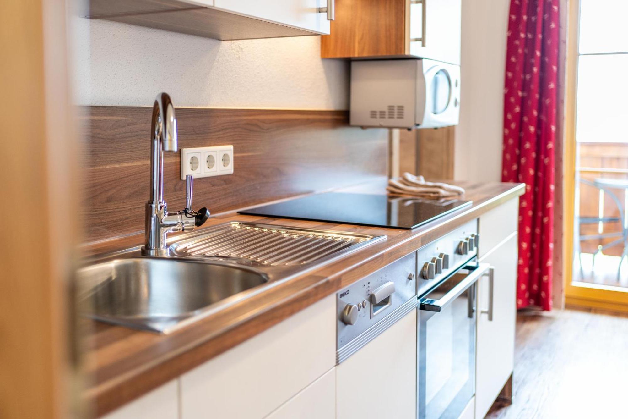 Alpen Appartements Oberlehengut เวอร์เฟนแวง ภายนอก รูปภาพ