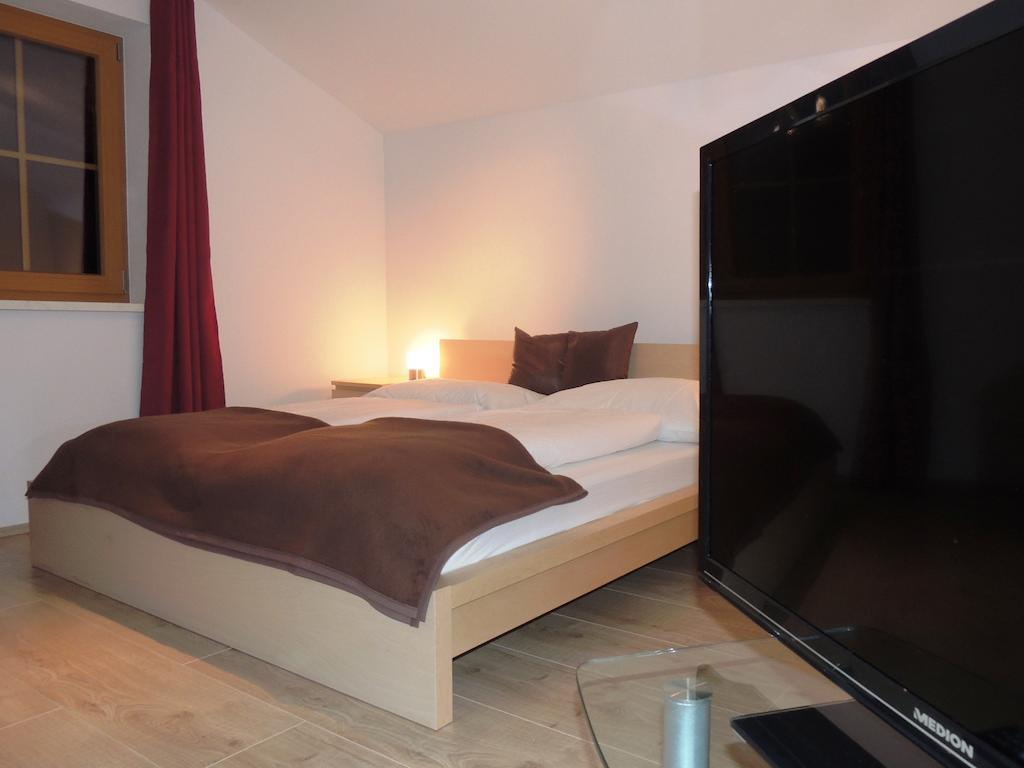 Alpen Appartements Oberlehengut เวอร์เฟนแวง ห้อง รูปภาพ
